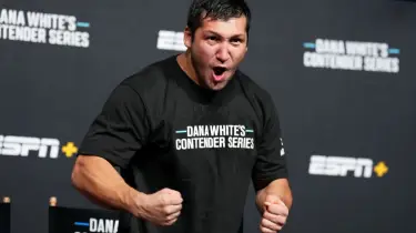 Қазақстандық файтер қаңтарда UFC-де дебют жасауы мүмкін