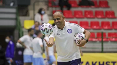 Футзалдан Қазақстан құрамасының бас бапкері Кака испаниялық клубтардың қызығушылығын тудырды