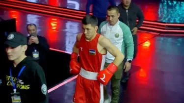 Қазақ пен өзбек боксшысының жұдырықтасуы тартысқа толы болды