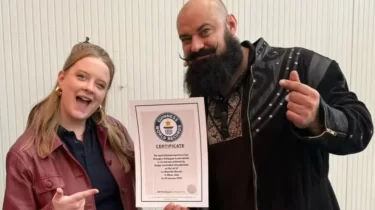 Қазақстандық күш иесі Гиннесс рекордын орнатты (ВИДЕО)