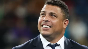 Бразилиялық Рональдо бірге ойнаған үздік футболшыларды атады