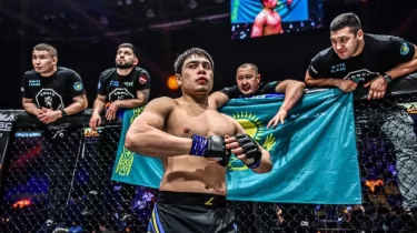 Қазақстандық файтер шетелдік лигамен келісімшарт жасасты