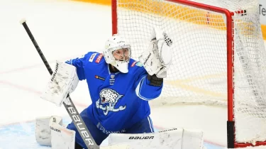 "Барыс" негізгі қақпашысынан айырылды