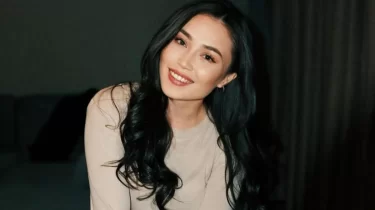 Қазақстандық сұлу боксшы Балауса Мұздыман Бетербиев – Бивол реваншының жеңімпазын атады (ВИДЕО)