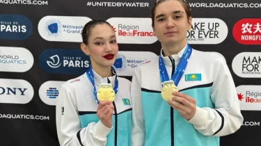 Көркем жүзуден Париждегі әлем кубогында Қазақстан тағы бір медаль алды