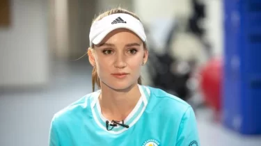 "Турдың ең сұлуы!" – Жанкүйерлер Елена Рыбакинаға тәнті болуда (ВИДЕО)