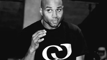 Үш  чемпиондық белбеудің иегері, Головкинмен спарринг өткізген боксшы көз жұмды