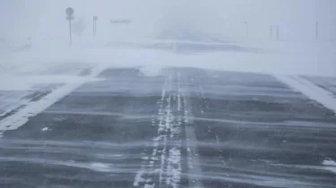 Қарағанды облысында 10 көліктің қатысуымен ірі жол апаты болды (ВИДЕО)