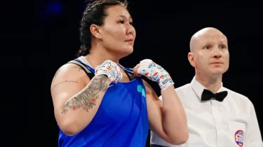 Бокстан әлем чемпионатында Қазақстан Өзбекстанды жеңді (ВИДЕО)