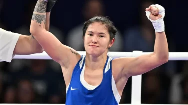 Назым Қызайбайдың әлем чемпионатындағы жекпе-жегі нокаутпен аяқталды (ВИДЕО)