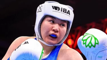Қазақ қызы әлем чемпионатында бір жарым минутта нокаутпен жеңіске жетті (ВИДЕО)
