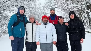Өзбекстан құрамасының бапкері боксшыларды таяқпен тәрбиелейді (ВИДЕО)