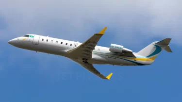 Air Astana жаңа ережелер енгізеді: Қандай гаджеттерді тасымалдауға тыйым салынады