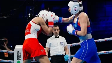 Қазақ қызы ресейлік боксшыны ойсырата жеңді (ВИДЕО)