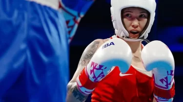 Қазақстандық боксшы қыздар "алтын" үшін кімдермен жұдырықтасады?