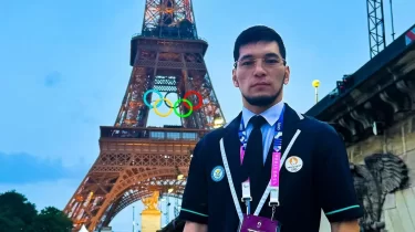 Париж Олимпиадасының күміс жүлдегері әкесіне көлік сыйлады (ФОТО)