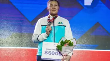 Қазақстанға суперауыр салмақта әлем чемпионы атағы бұйырмады