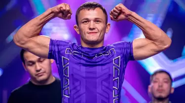 Бекзат Алмахан алдағы жекпе-жекке қызу дайындықты бастады