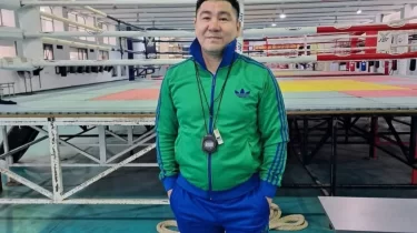 Аты шулы боксшы Қазақстанның резервтік құрамасымен қалай жұмыс істеп жатқанын көрсетті (ВИДЕО)