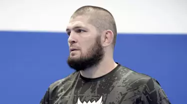 Хабиб Нурмагомедов бес жылға сотталған UFC экс-чемпионына қолдау білдірді