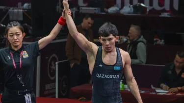 Азия чемпионаты: Үш қазақ балуаны грек-рим күресінен финал жолдамасына таласады (ВИДЕО)