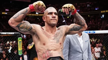 Алекс Перейра реваншты тек Магомед Анкалаевпен өткізгісі келетінін айтты