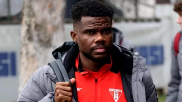 Жасындай жарқылдаған африкалық футболшы із-түссіз жоғалып кетті