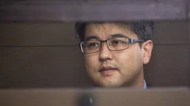 "Табыс көзі жоқ": Бишімбаевтың адвокаты бұрынғы жұбайымен арадағы дауға қатысты мәлімдеме жасады (ВИДЕО)