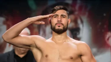 "Жаңа Головкин?" Садриддин Ахмедов мексикалық нокаутермен көз арбасты (ВИДЕО)