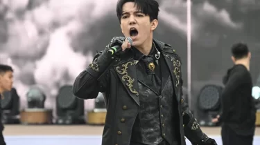 "Байланыста болыңыздар": Димаш Құдайберген маңызды мәлімдеме жасайтынын хабарлады