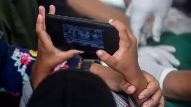 Баланы неше жаста сүндеттеген дұрыс? Дәрігер жауап берді