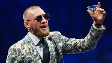 Конор Макгрегор UFC 314 турнирінде жарты миллион долларынан айырылды