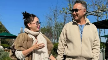 Баян Алагөзова Ғашықтар күнінде күйеуімен романтикалық фото жариялады (ФОТО)