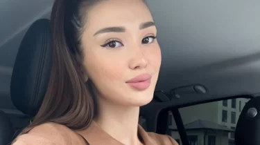 Сәбина Алтынбекова қару алып, кімге сес көрсетті? (ВИДЕО)