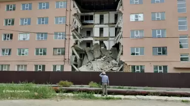 Атырауда студенттік жатақхананың бір бөлігі опырылып түсті