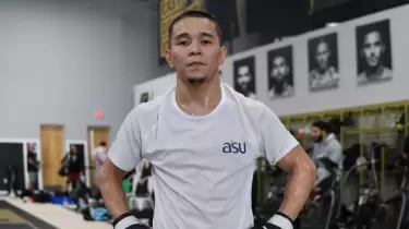 Асу Алмабаев UFC-дегі жанжалдан кейін Қазақстаннан кетті