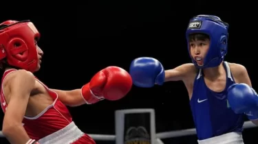 Азия чемпионатында үш қазақ боксшысы жартылай финалға шықты (ВИДЕО)