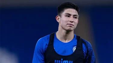 Дастан Сәтпаевтың анасы жанкүйерлердің ерекше ықыласына бөленді (ВИДЕО)