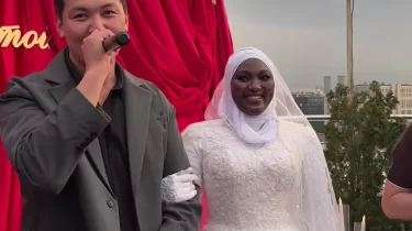 Жігер Ауыпбаев африкалық арумен "шаңырақ көтерді" (ВИДЕО)