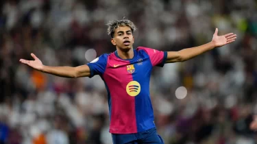 Ламин Ямаль Чемпиондар лигасында екі тарихи рекорд орнатты (ВИДЕО)