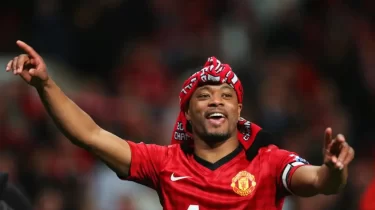 Хабиб Нурмагомедов МЮ аңызын ММА-дағы дебютіне дайындамақ