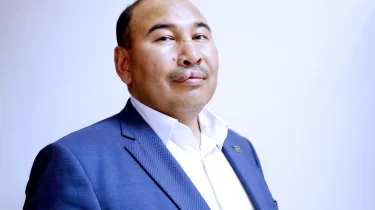 "Малсың". Олимпиада чемпионына тікелей эфирде тіл тигізді (ВИДЕО)