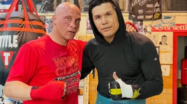 Данияр Елеусінов АҚШ-тағы жаттығу лагерін көрсетті (ВИДЕО)