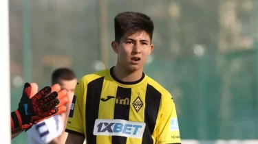 Дастан Сәтпаев кумирін атады