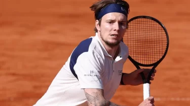 Қазақстанның үздік теннисшісі Римдегі турнирді жеңіспен бастады