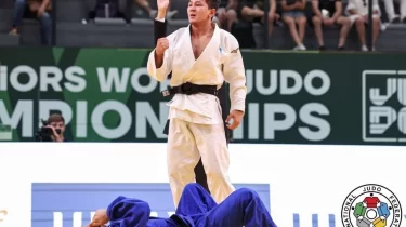 Астана Grand Slam: Қазақ және Ресей балуандары "алтын" үшін күреседі