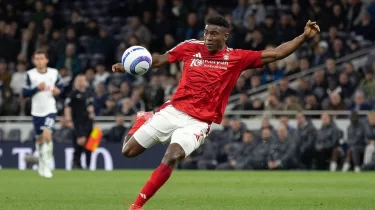 АПЛ ойыншысы ауыр жарақаттан кейін жасанды комаға түсті (ВИДЕО)