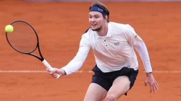 Қазақстанның бірінші ракеткасы Италиядағы турнирдің жартылай финалына шықты (ВИДЕО)