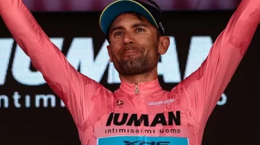 "Астана" шабандоздары "Джиро д’Италия" көпкүндігінде көш бастады (ВИДЕО)