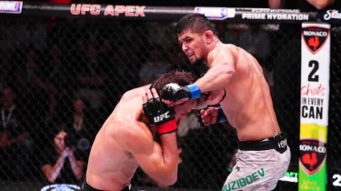 Өзбекстандық файтер UFC турнирінде төртінші рет жеңді (ВИДЕО)